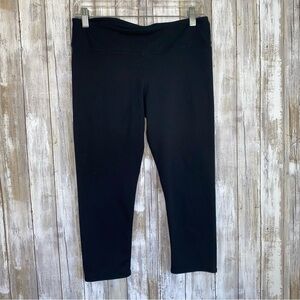 Fabletics Black Cropped Leggings